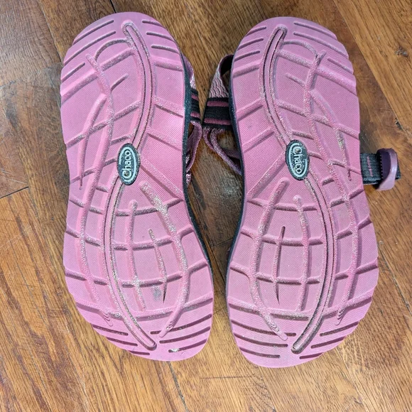 Chaco sandals, EUC, women's 5 - Picture 2 of 3